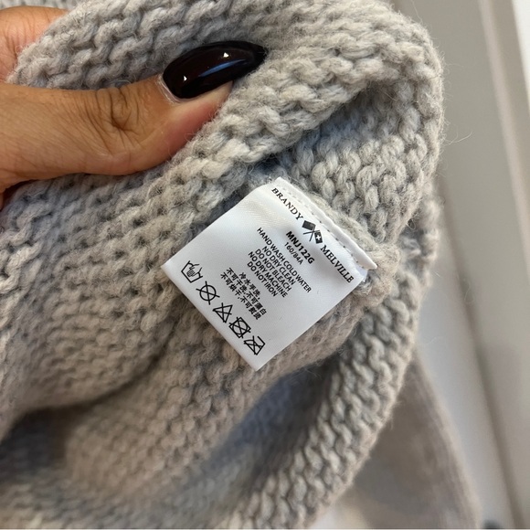 Brandy Melville Knit Gray Sweater - Picture 3 of 5